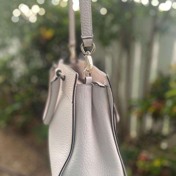 Kate Spade Beige Textured Shoulder Bag - Picture 4 of 7